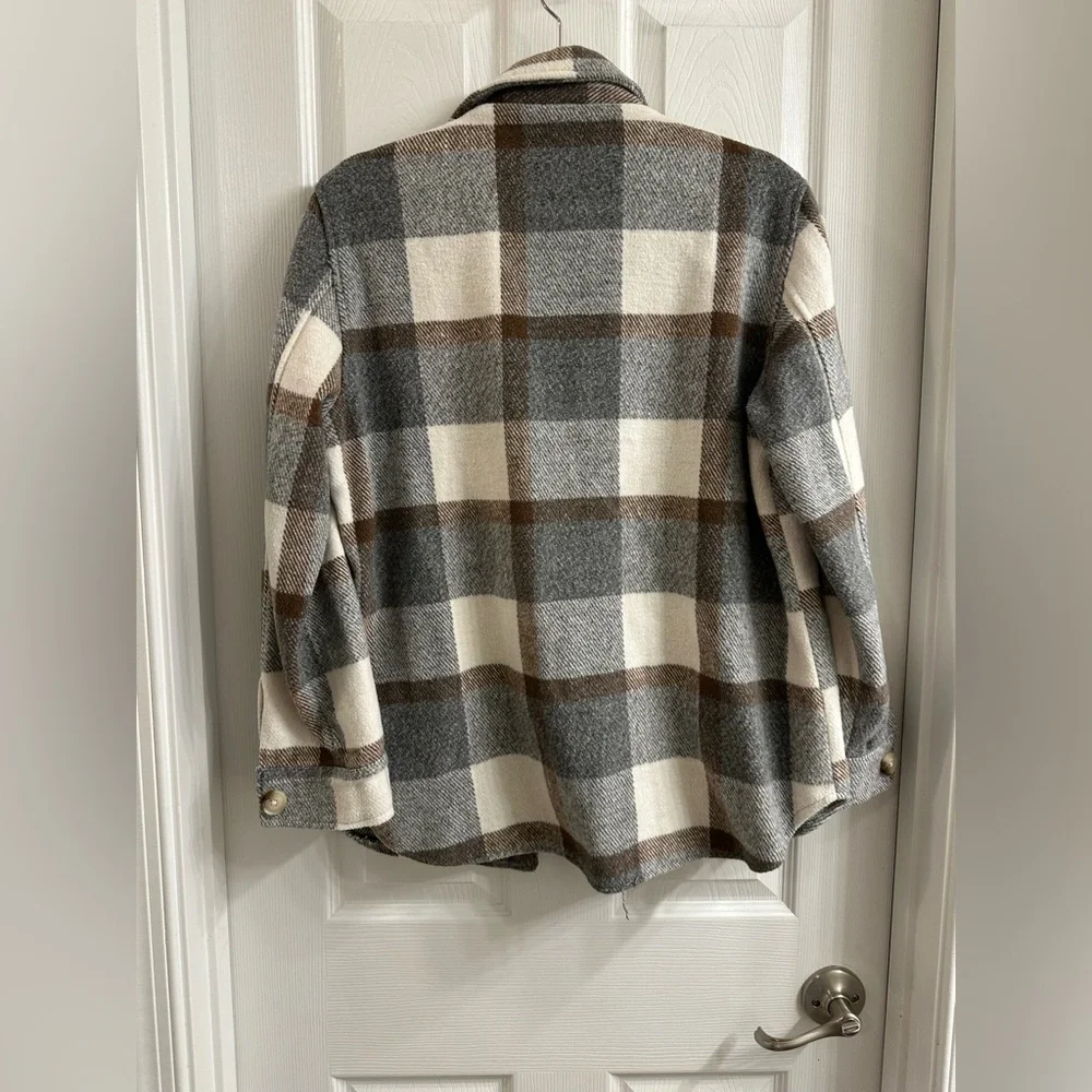Blank NYC Plaid Shacket - Picture 3 of 6